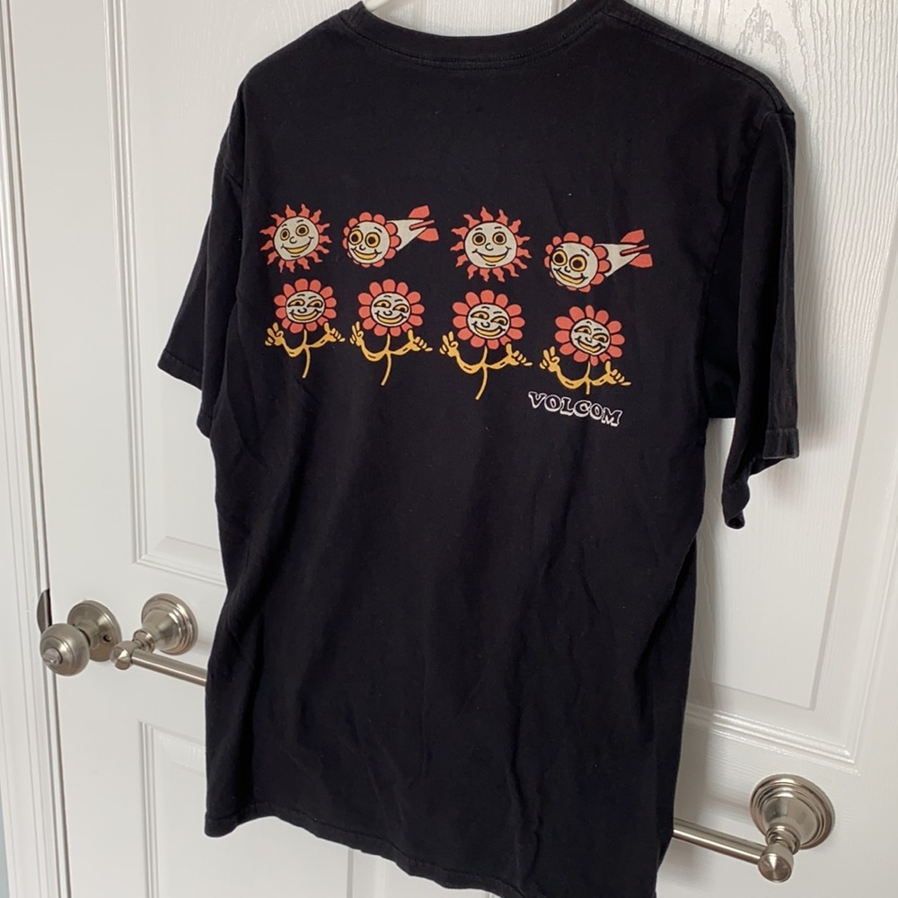 Volcom Men’s graphic t shirt